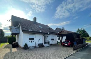 EFH mit ELW mit großem beheizbarem Wintergarten, Balkon und Terrasse in Meckenbeuren-Reute inkl. 2 Garagen, großem Carport und Stellplatz